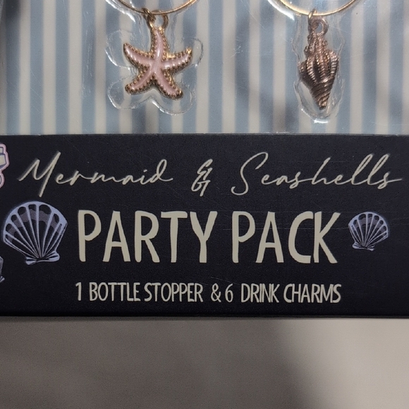 Mermaid & Seashells Bottle Stopper & Drink Charms Party Pack - Picture 2 of 6